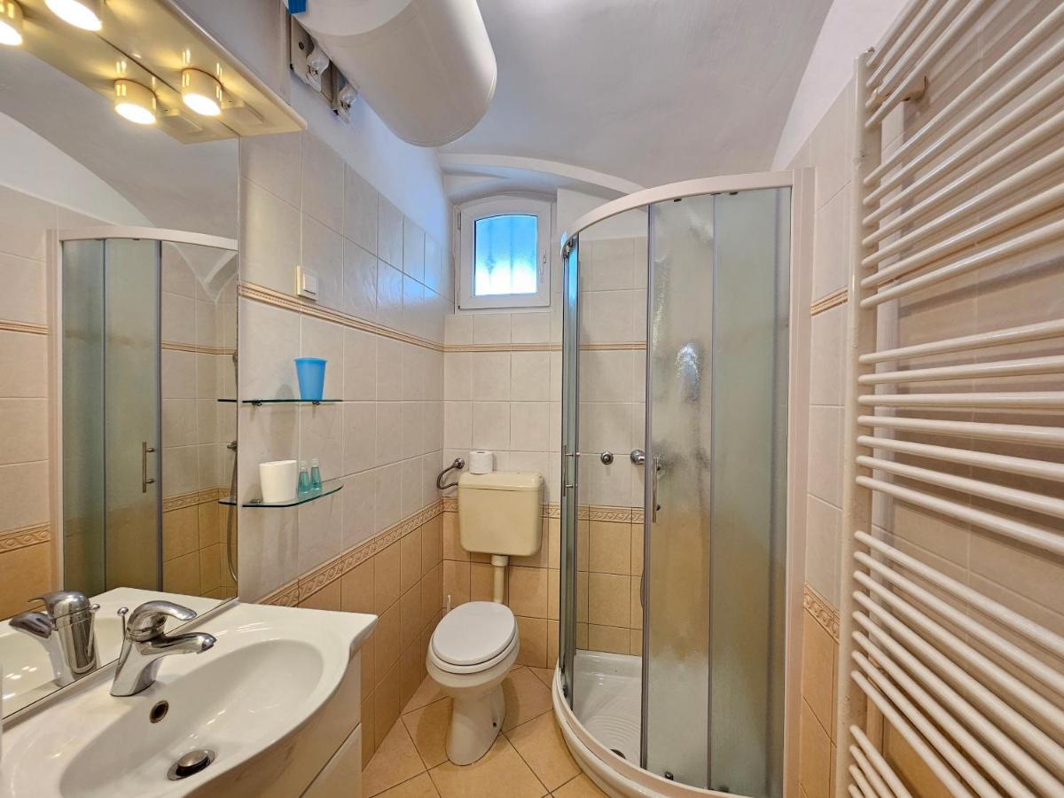 Spacious Central Studio Nika 2 Tour As ليوبليانا المظهر الخارجي الصورة